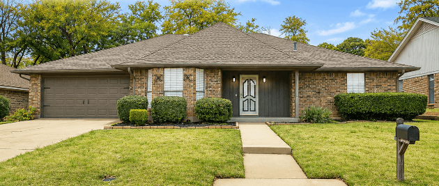 2017 Iron Horse Ct, Arlington, TX 76017